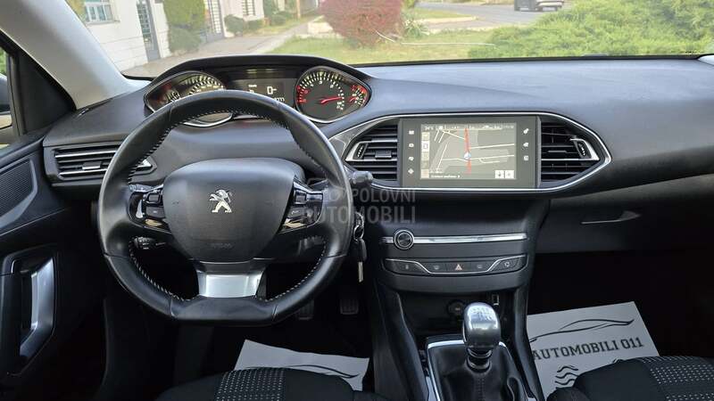 Peugeot 308 1.6 eHDI  PANO