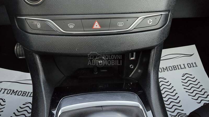 Peugeot 308 1.6 eHDI  PANO