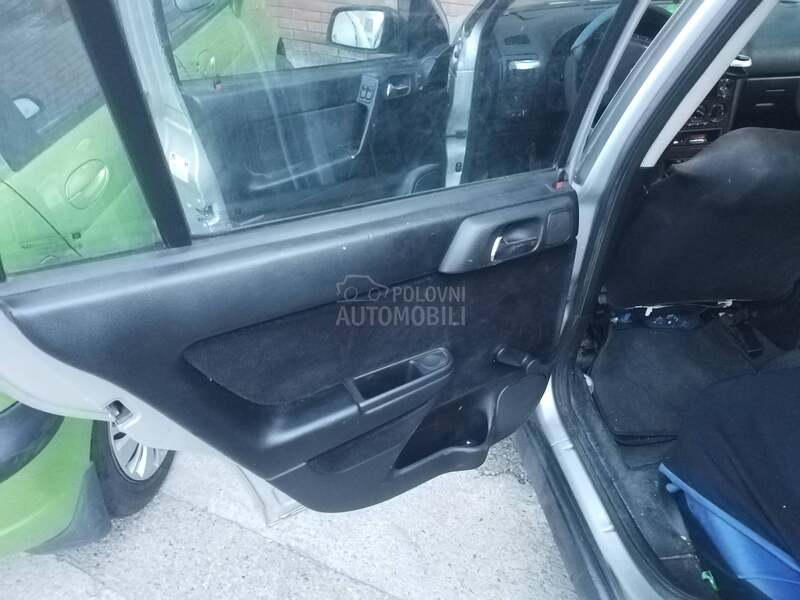 Opel Astra G 