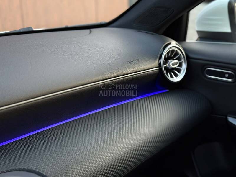 Mercedes Benz A 180 Pano/Kamera/Auto