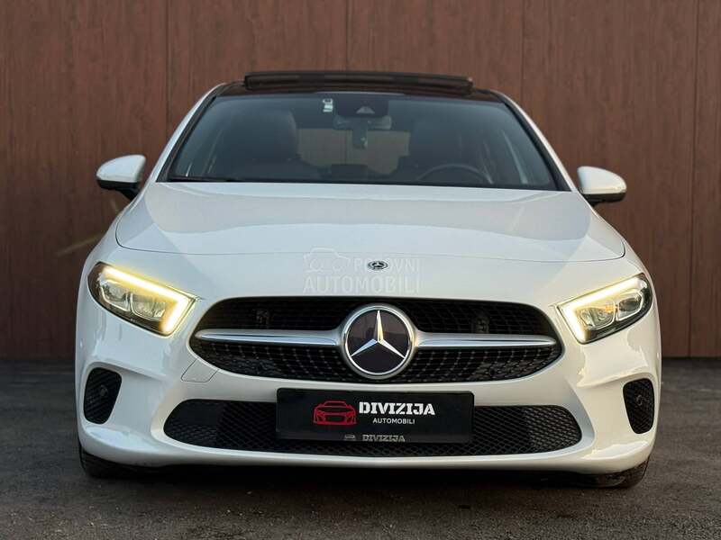 Mercedes Benz A 180 Pano/Kamera/Auto