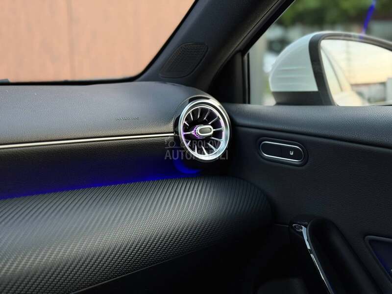 Mercedes Benz A 180 Pano/Kamera/Auto