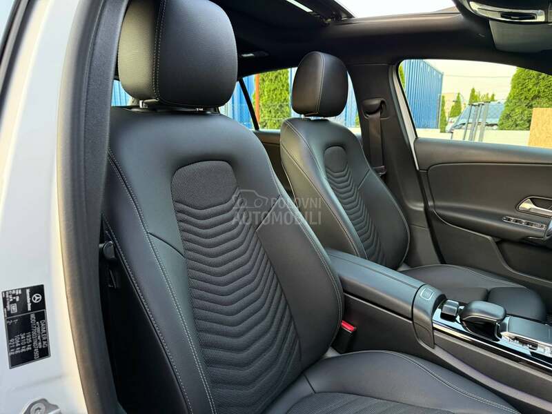 Mercedes Benz A 180 Pano/Kamera/Auto