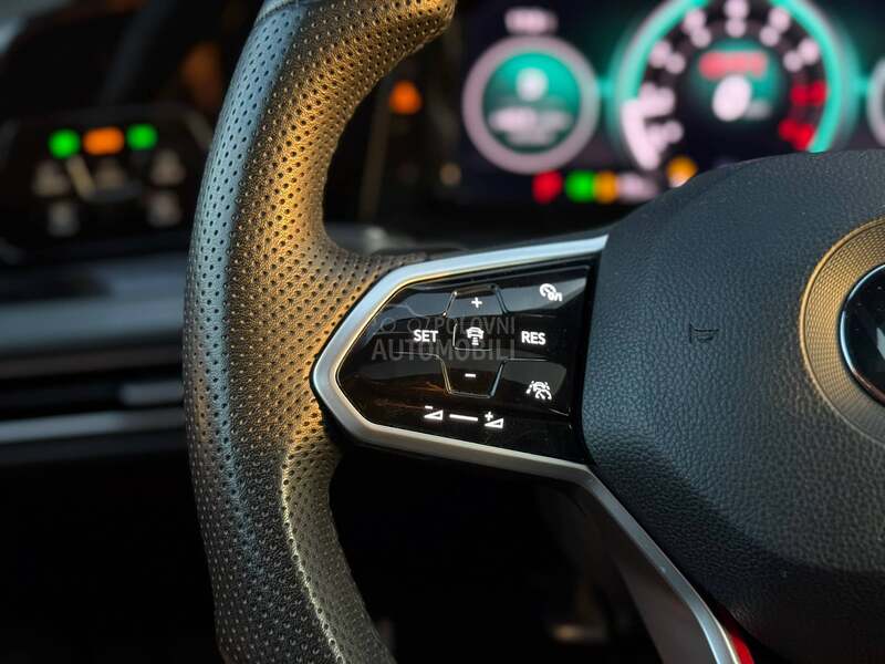 Volkswagen Golf 8 GTI/Pano/IQ/Kamera