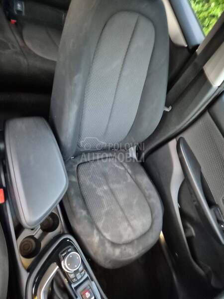 BMW Serija 2 F45 -  kompletan auto u delovima