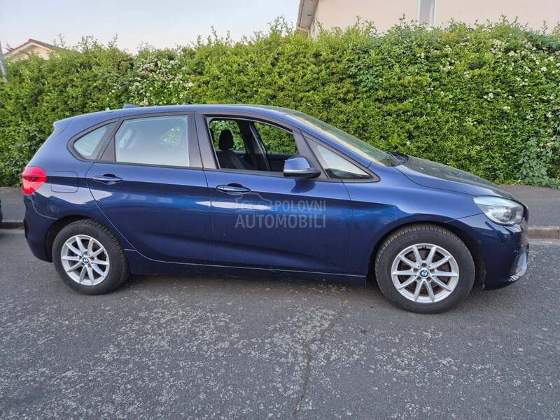 BMW Serija 2 F45 -  kompletan auto u delovima