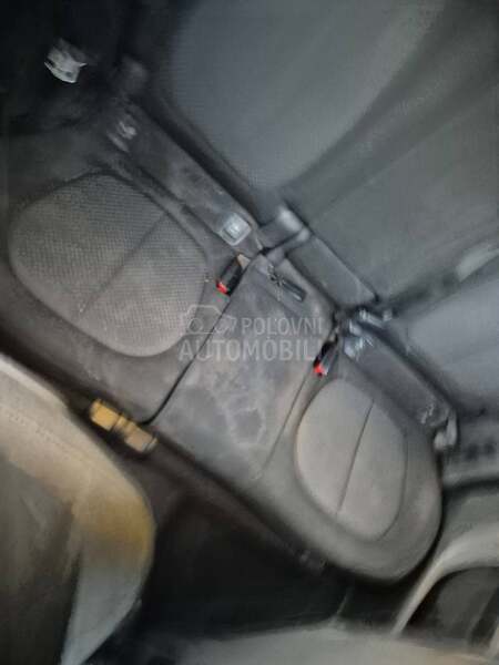 BMW Serija 2 F45 -  kompletan auto u delovima