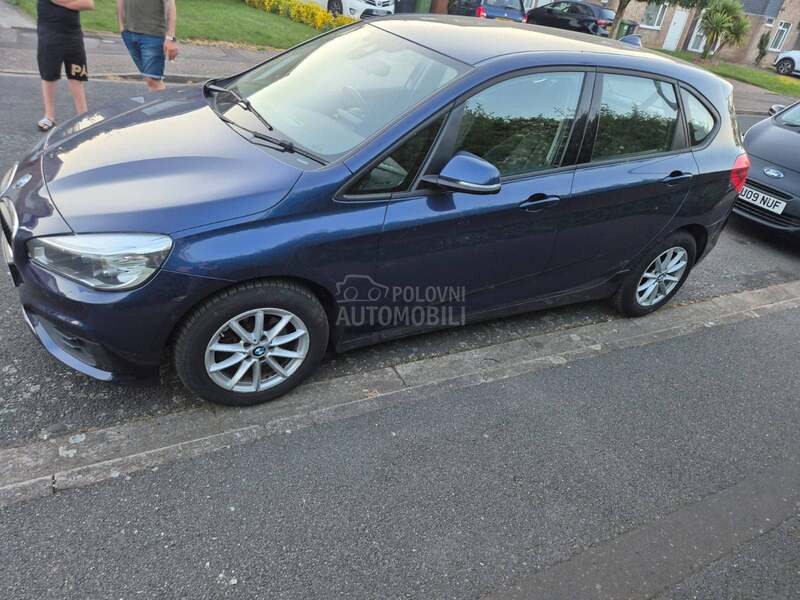 BMW Serija 2 F45 -  kompletan auto u delovima