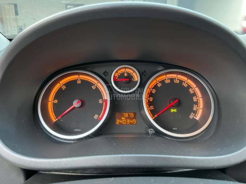 Opel Corsa D 1.3CDTI 150YRS ADAM