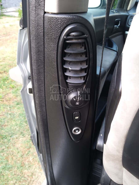 Peugeot 807 Rezervisan