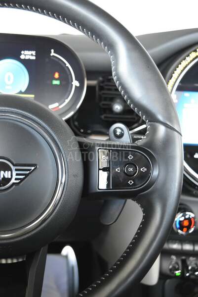 MINI Cooper S Hatch AT