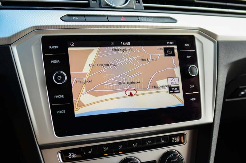 Volkswagen Passat B8 2.0 4MOTION WEBASTO