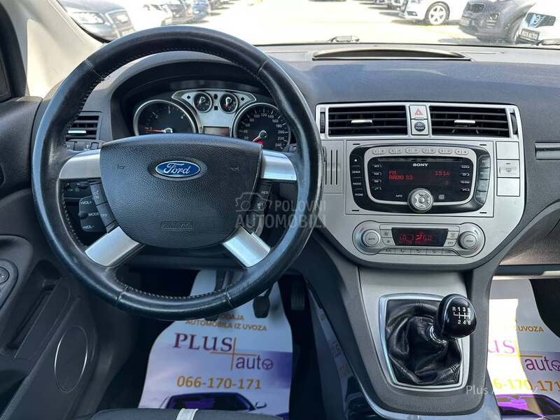 Ford Kuga N O V A / 4x4