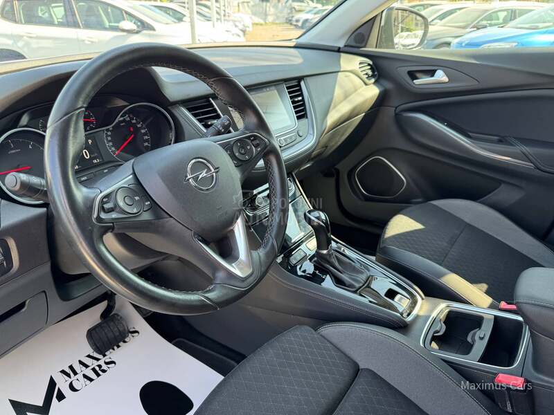 Opel Grandland X 1.5 CDTI