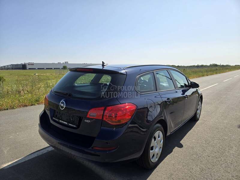 Opel Astra J 1.7 Diesel NA.VI