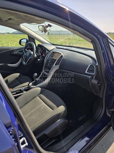 Opel Astra J 1.7 Diesel NA.VI