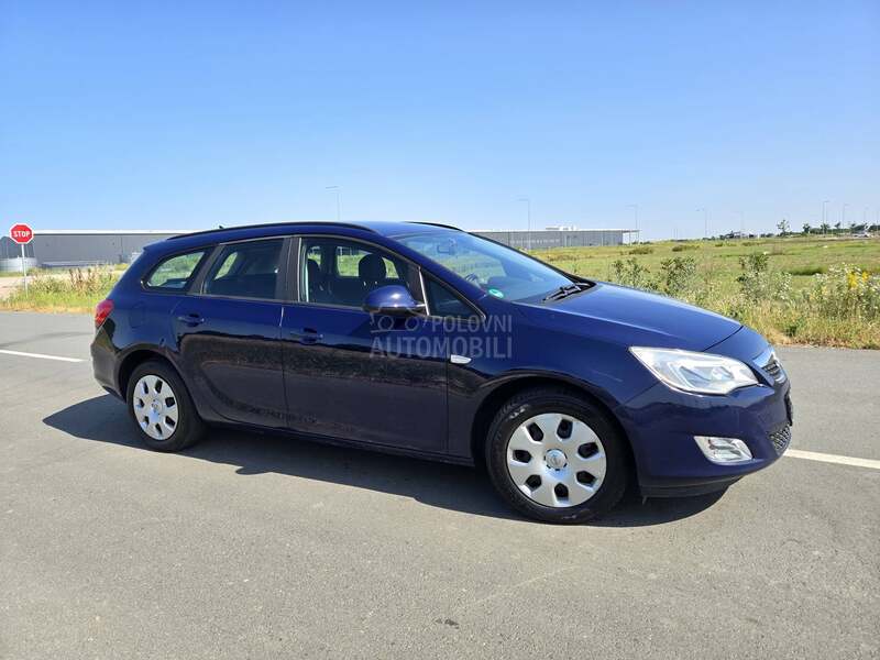 Opel Astra J 1.7 Diesel NA.VI