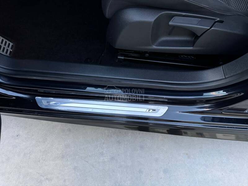 Volkswagen Golf 6 R line