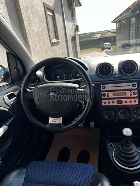Ford Fiesta 150ST
