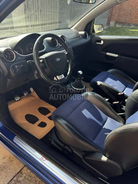 Ford Fiesta 150ST