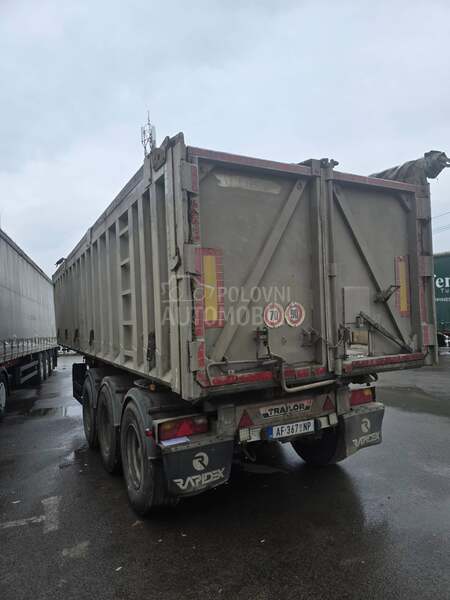 Benalu Trailor