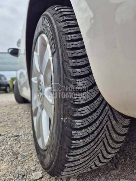 Volkswagen Golf 6 2.0tdi