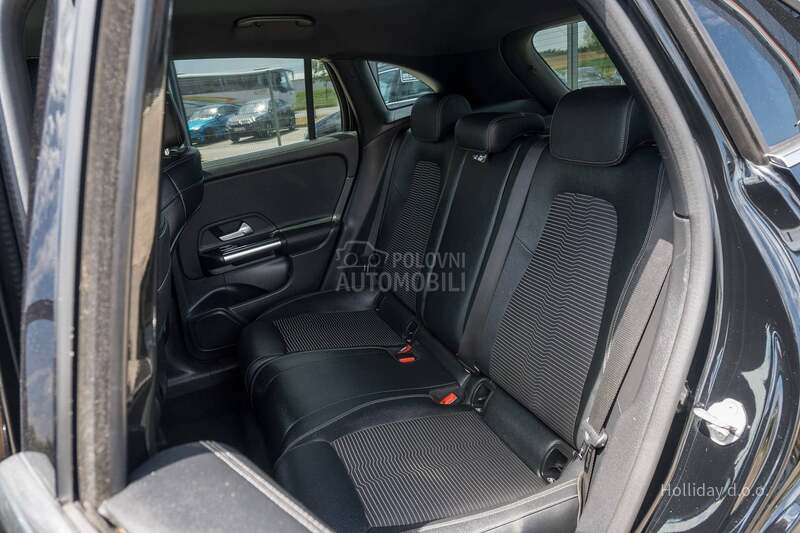 Mercedes Benz GLA 200 D AT NavLed