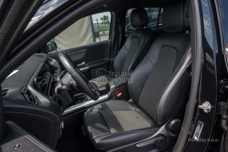 Mercedes Benz GLA 200 D AT NavLed