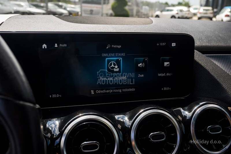 Mercedes Benz GLA 200 D AT NavLed