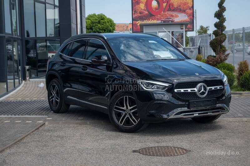 Mercedes Benz GLA 200 D AT NavLed