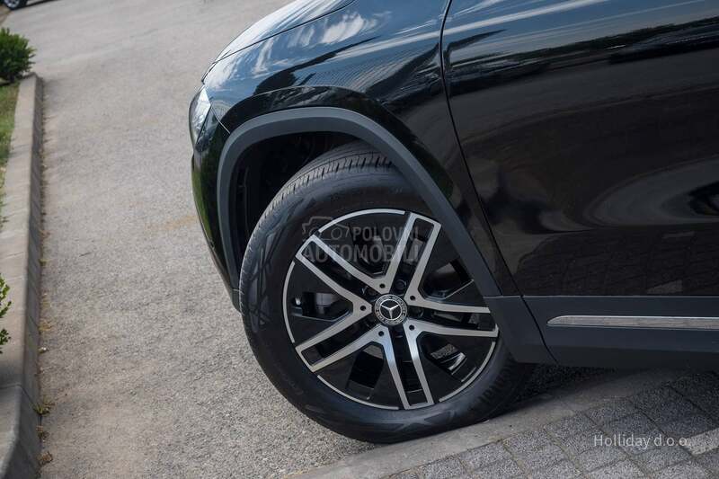 Mercedes Benz GLA 200 D AT NavLed