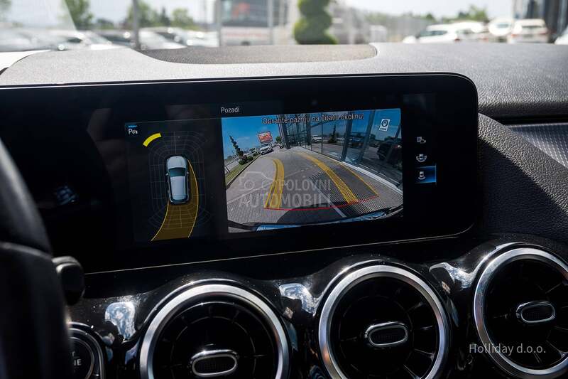 Mercedes Benz GLA 200 D AT NavLed