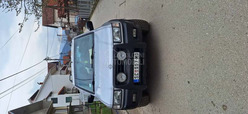 Opel Frontera 