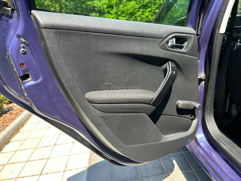 Peugeot 208 ACTIVE 1.2