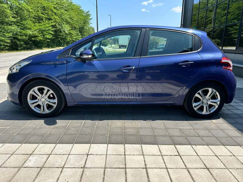 Peugeot 208 ACTIVE 1.2