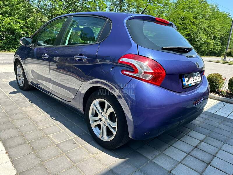 Peugeot 208 ACTIVE 1.2