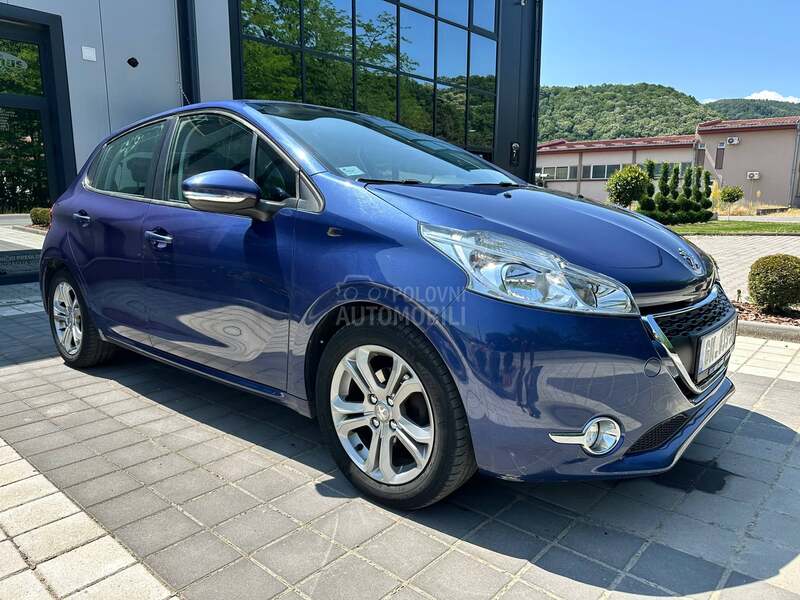 Peugeot 208 ACTIVE 1.2