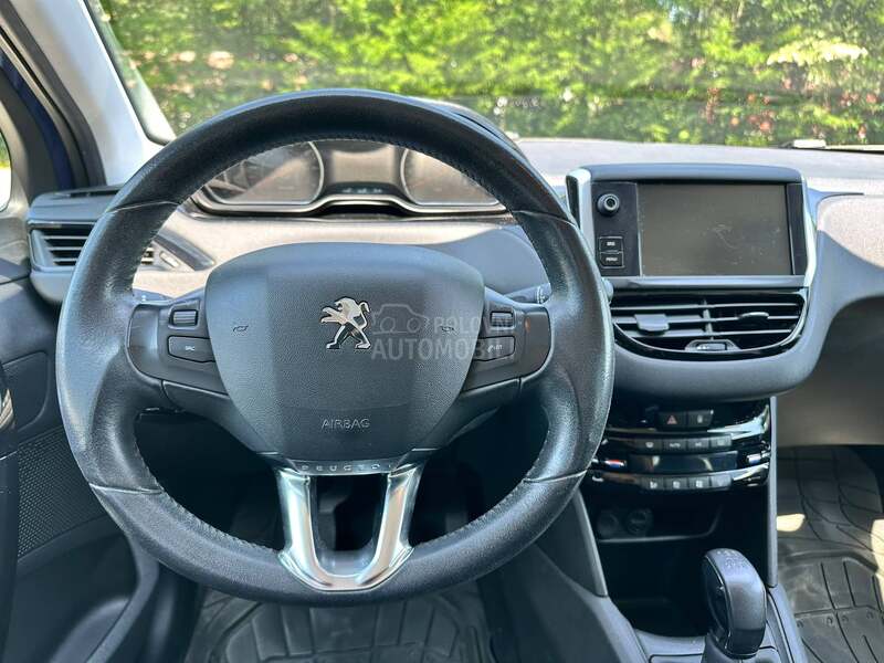 Peugeot 208 ACTIVE 1.2