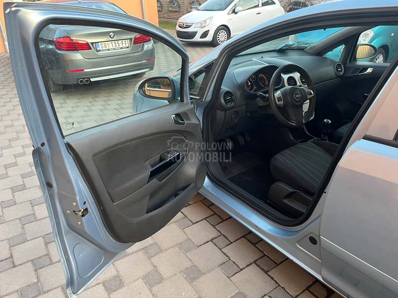 Opel Corsa D 1.2 16v