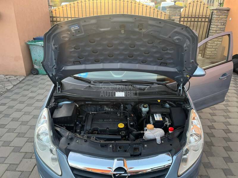 Opel Corsa D 1.2 16v