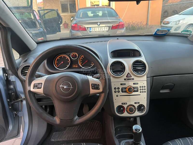 Opel Corsa D 1.2 16v
