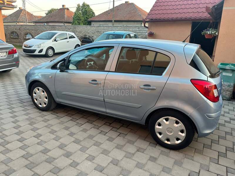 Opel Corsa D 1.2 16v