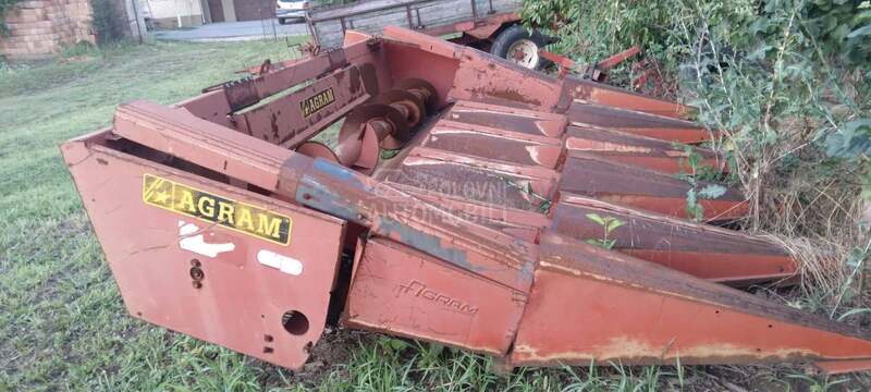 Claas Dominator 76