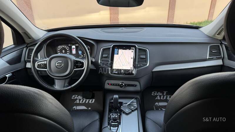 Volvo XC90 REZERVISAN
