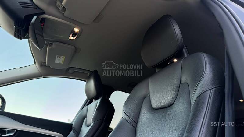 Volvo XC90 REZERVISAN