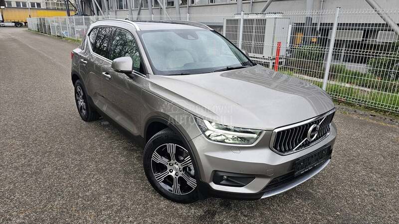 Volvo XC40 T5 248hp INSCRIPTION