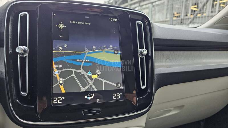 Volvo XC40 T5 248hp INSCRIPTION