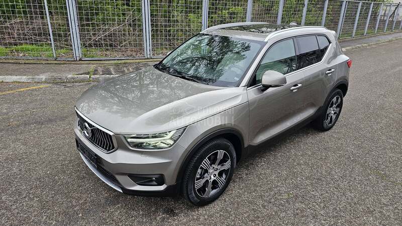 Volvo XC40 T5 248hp INSCRIPTION