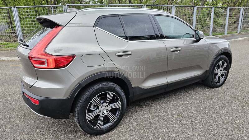 Volvo XC40 T5 248hp INSCRIPTION