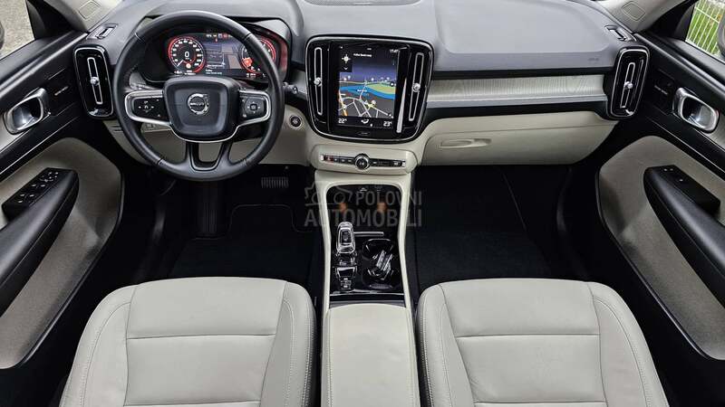 Volvo XC40 T5 248hp INSCRIPTION